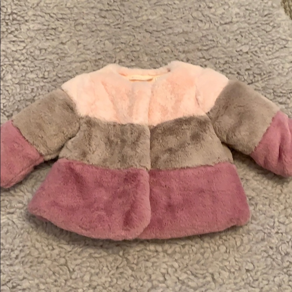 First Impressions - Colorblock Fur Jacket 💖